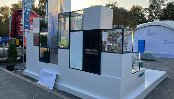 Оформление экспозиции на площадке выставочного павильона компании "Сибур" - фото 6